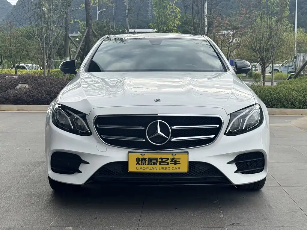 Mercedes-Benz E-Class (Import) — миниатюра 2