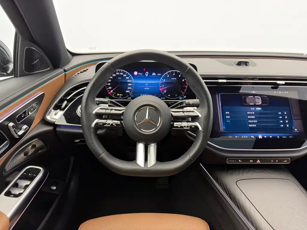Mercedes-Benz E-Class — миниатюра 12