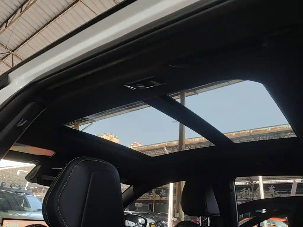 Geely Binyue — миниатюра 18