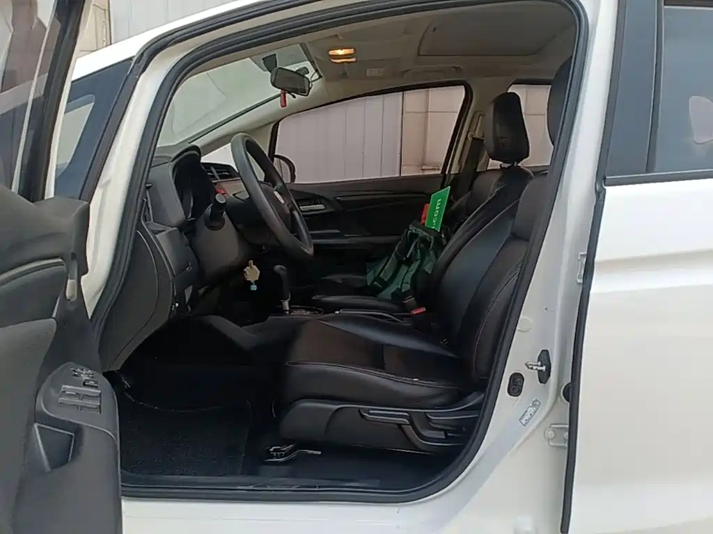 Honda Fit — миниатюра 16