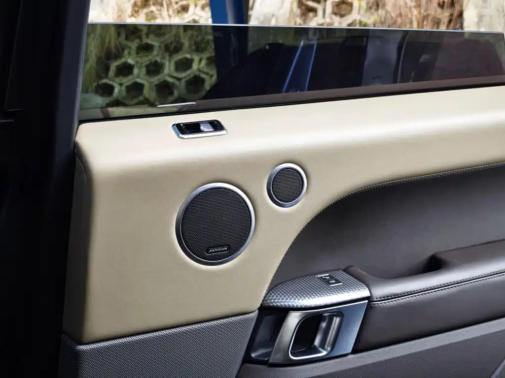 Land Rover Sport — миниатюра 14