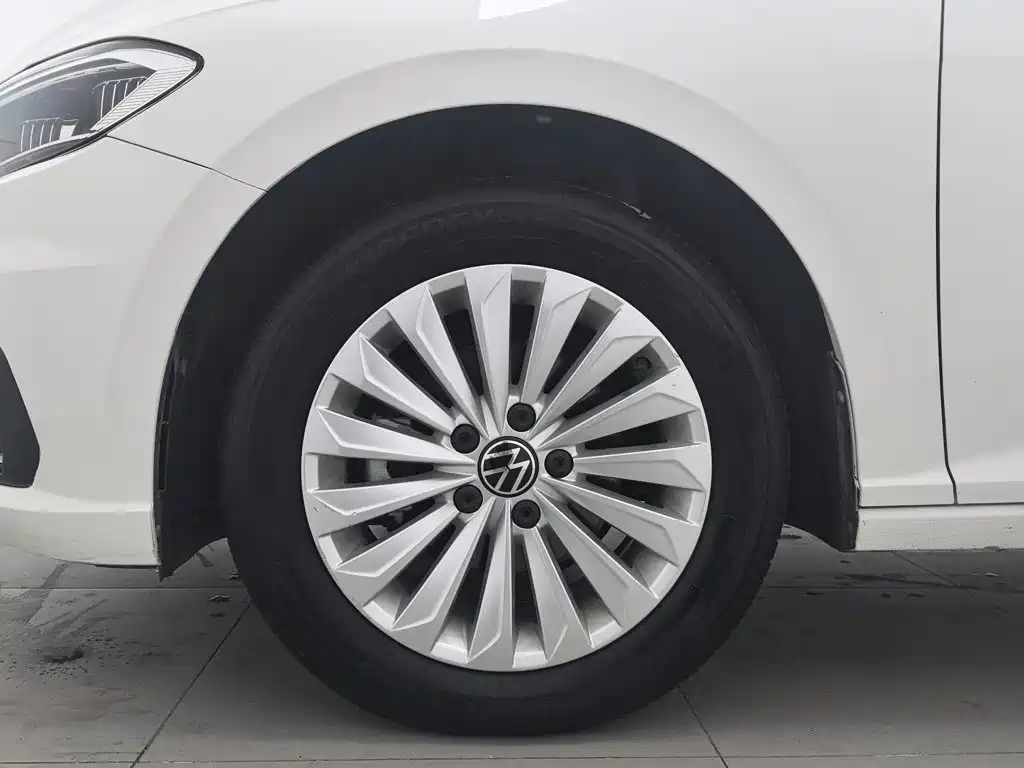 Volkswagen Lavida — миниатюра 17
