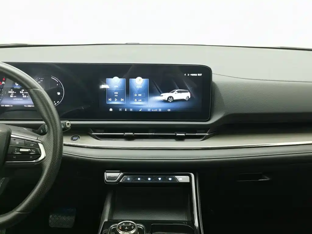 Ford Equator Sport — миниатюра 12