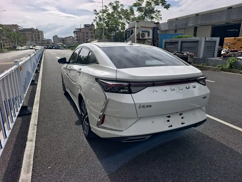 Aeolus Yixuan — миниатюра 7