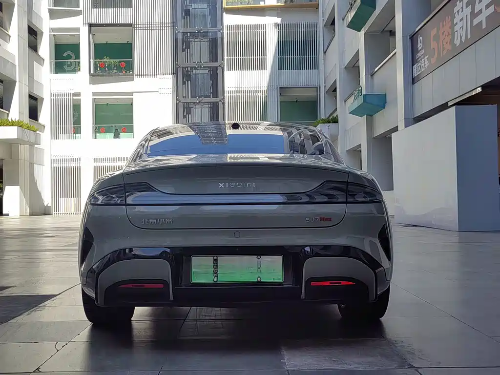 XIAOMI CAR XIAOMI SU7