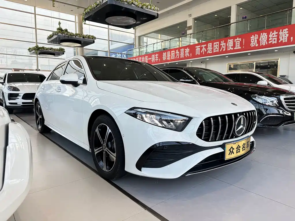 MERCEDES-BENZ A CLASS