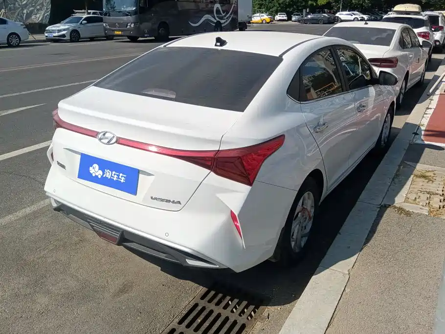 Hyundai Verna — миниатюра 3