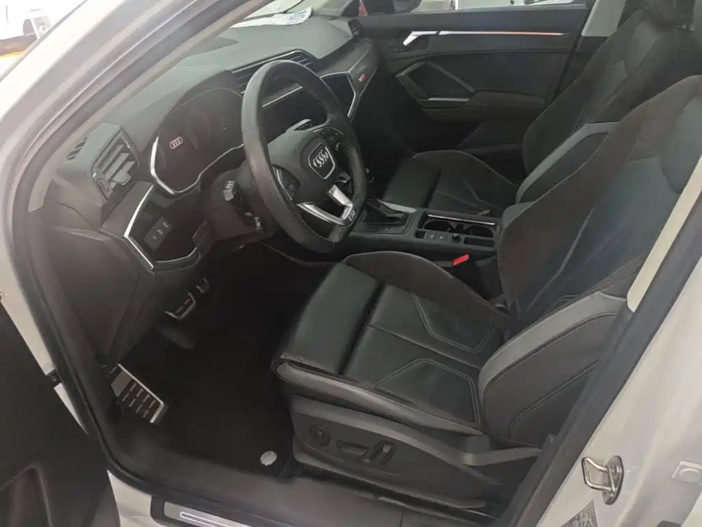 Audi Q3 Sportback — миниатюра 15
