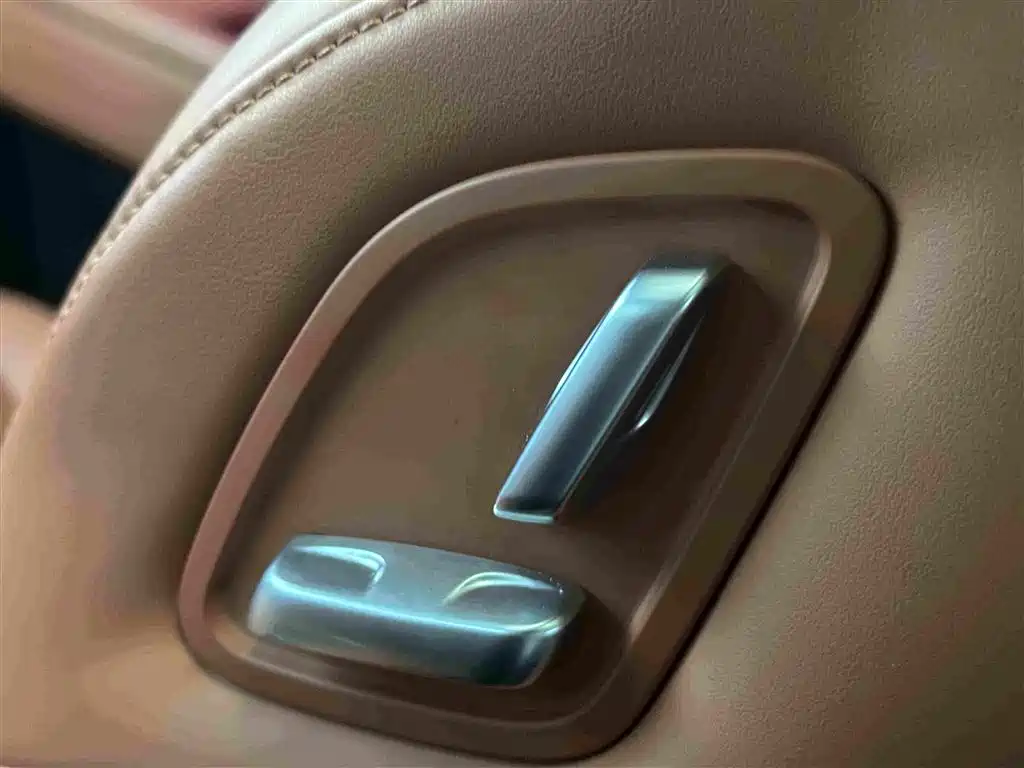 Li Auto Li L8 — миниатюра 15