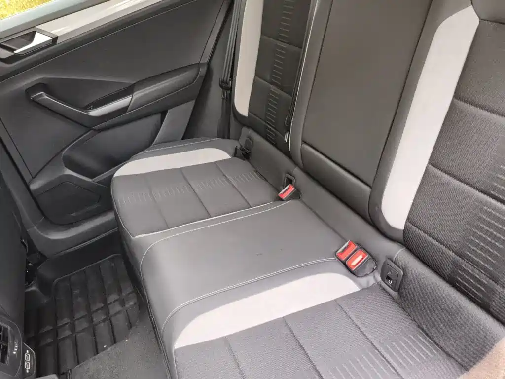 Volkswagen T-Roc — миниатюра 15