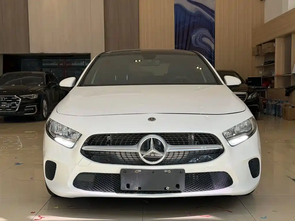 Mercedes-Benz A-Class — миниатюра 2