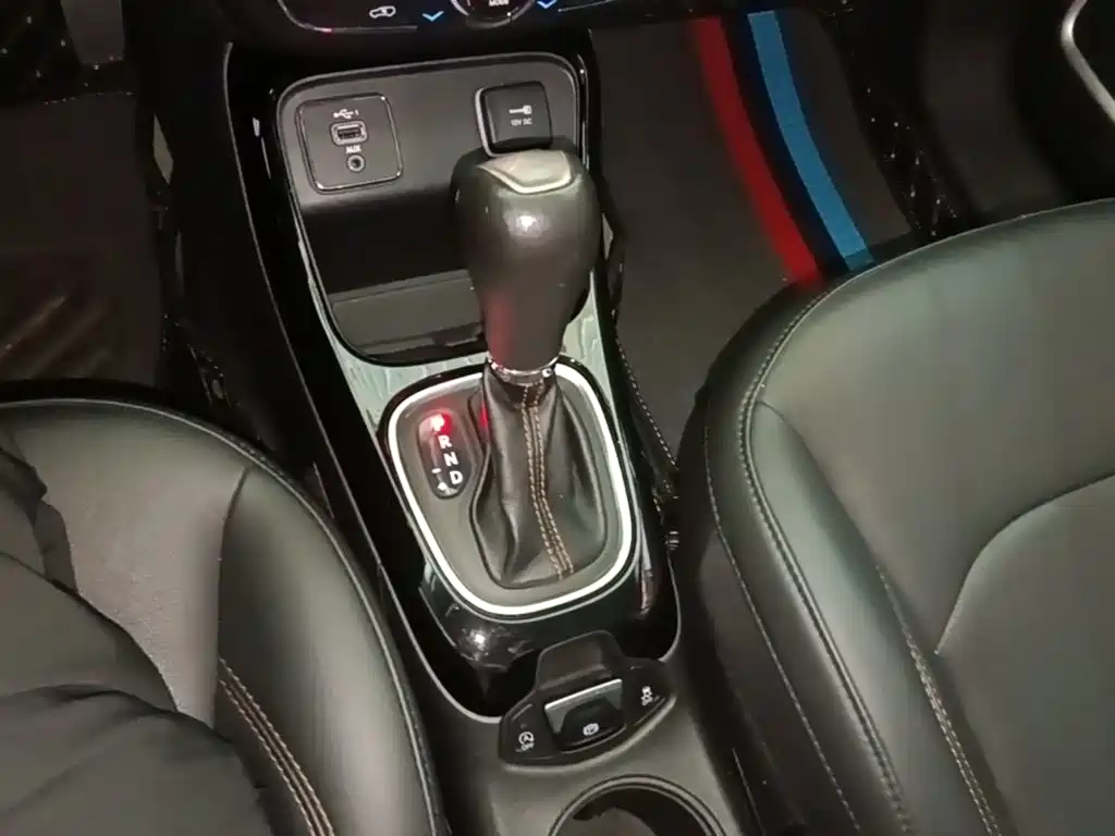 Jeep Compass — миниатюра 14