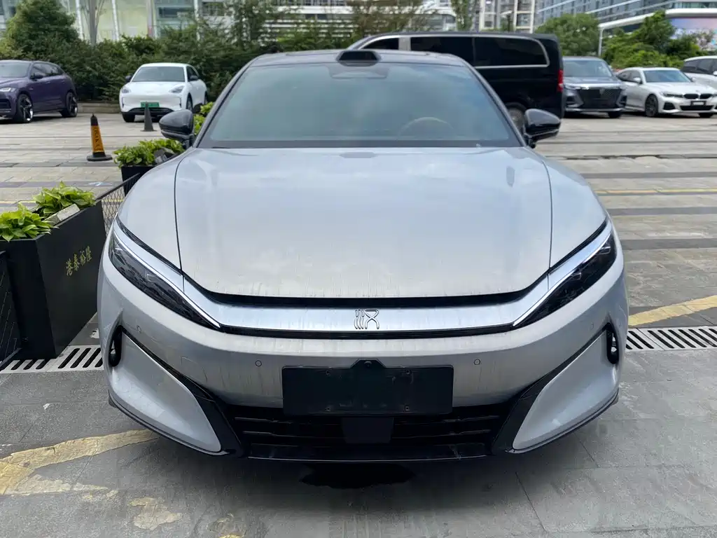 BYD Han L — миниатюра 2