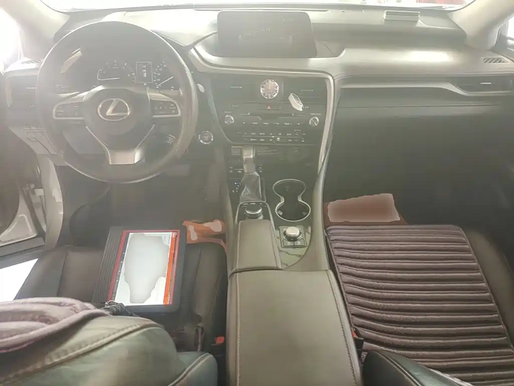 Lexus RX — миниатюра 10