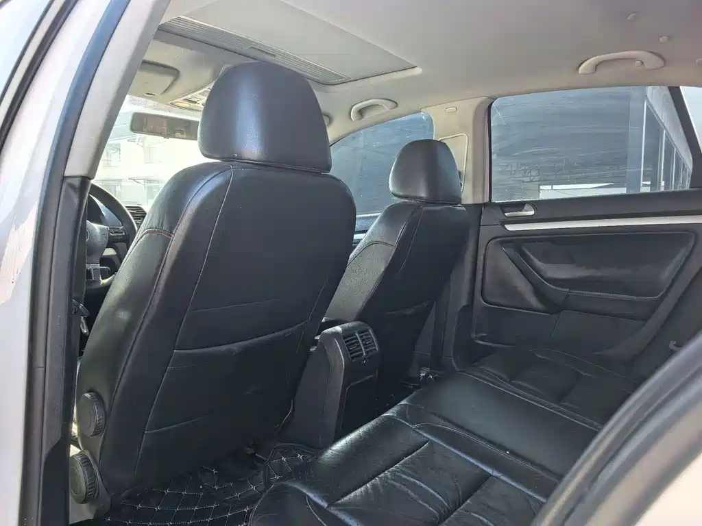 Volkswagen Sagitar — миниатюра 9