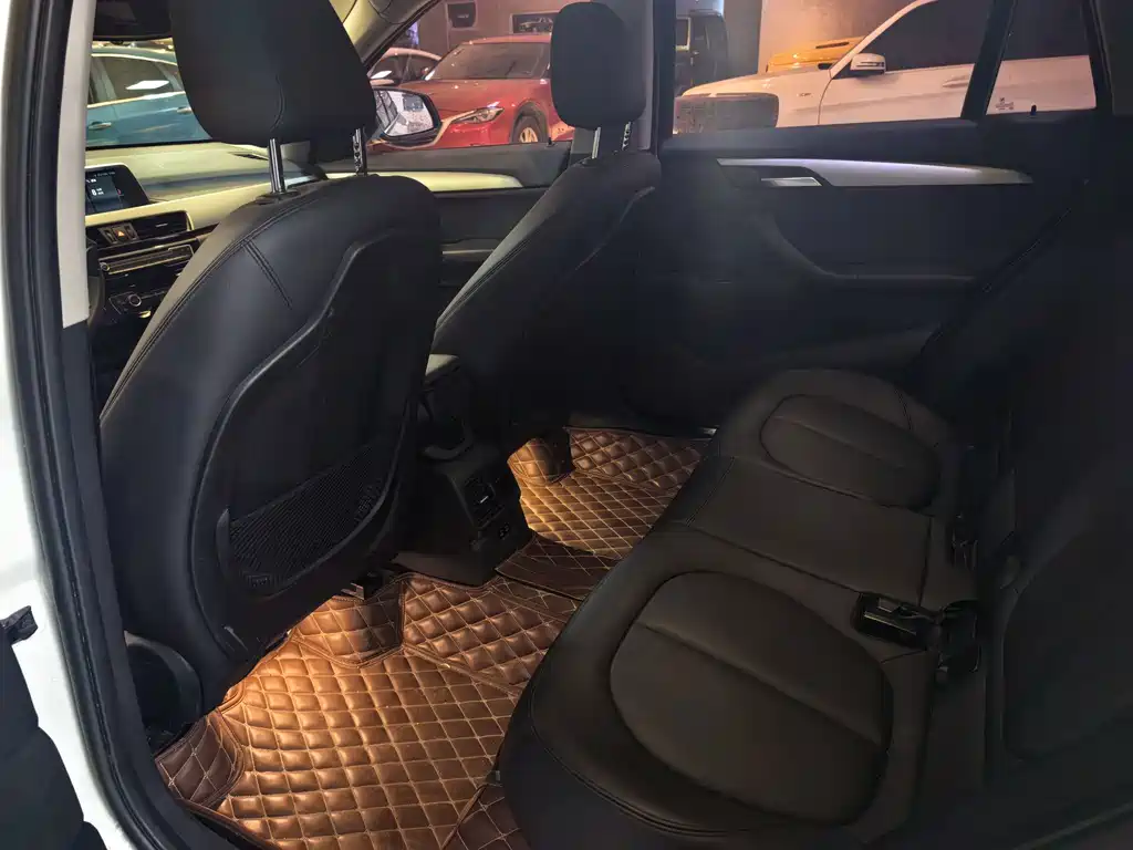 BMW X1 — миниатюра 5