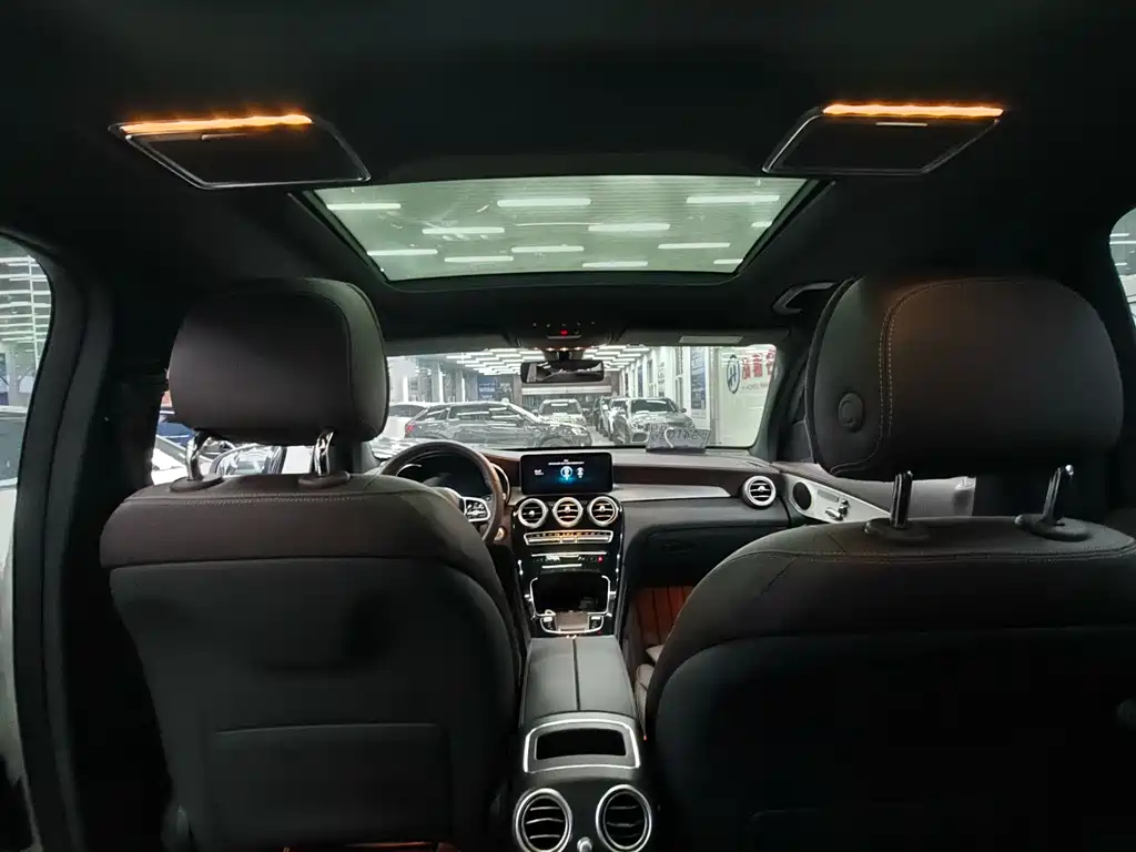 Mercedes-Benz GLC 2022 GLC 260 L 4MATIC