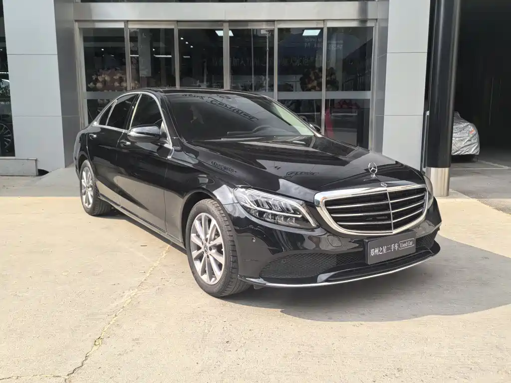 Mercedes-Benz C-Class 2021