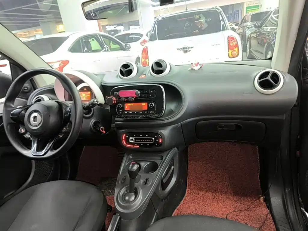 smart Smart Fortwo — миниатюра 10