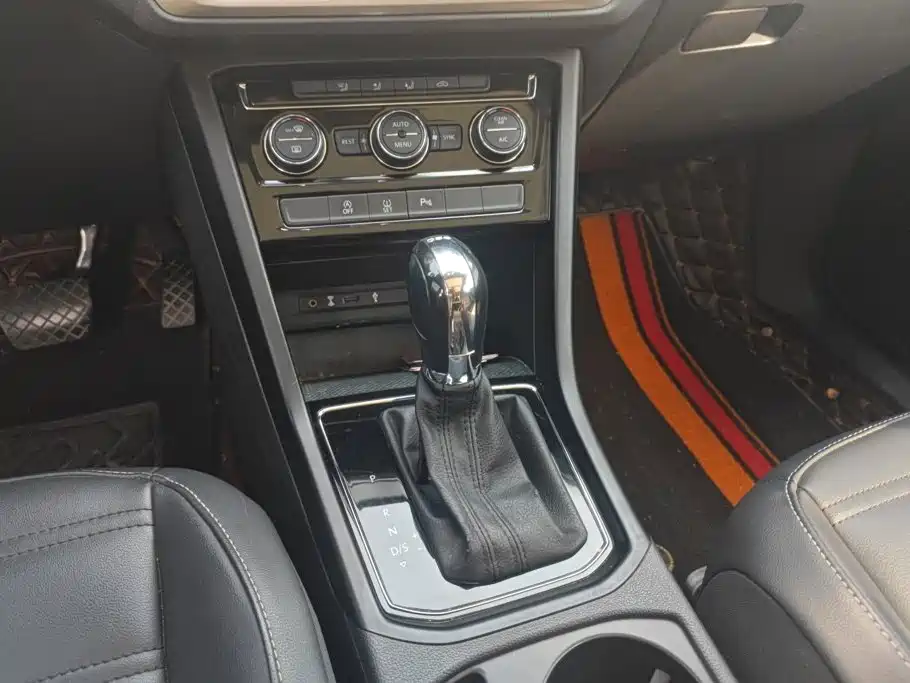 Volkswagen Touran — миниатюра 16