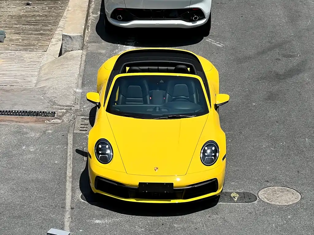 Porsche 911 2022 Carrera Cabriolet 3.0T