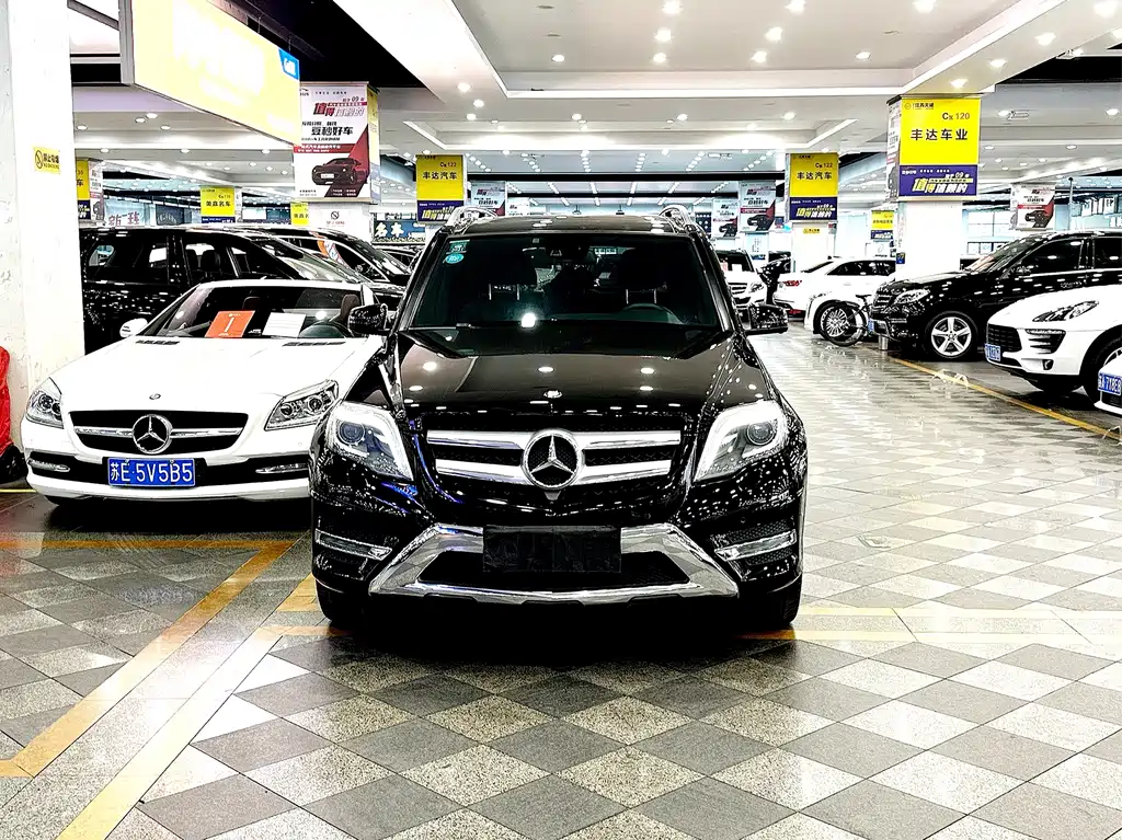Mercedes-Benz GLK 2015 GLK 300 4MATIC Luxury