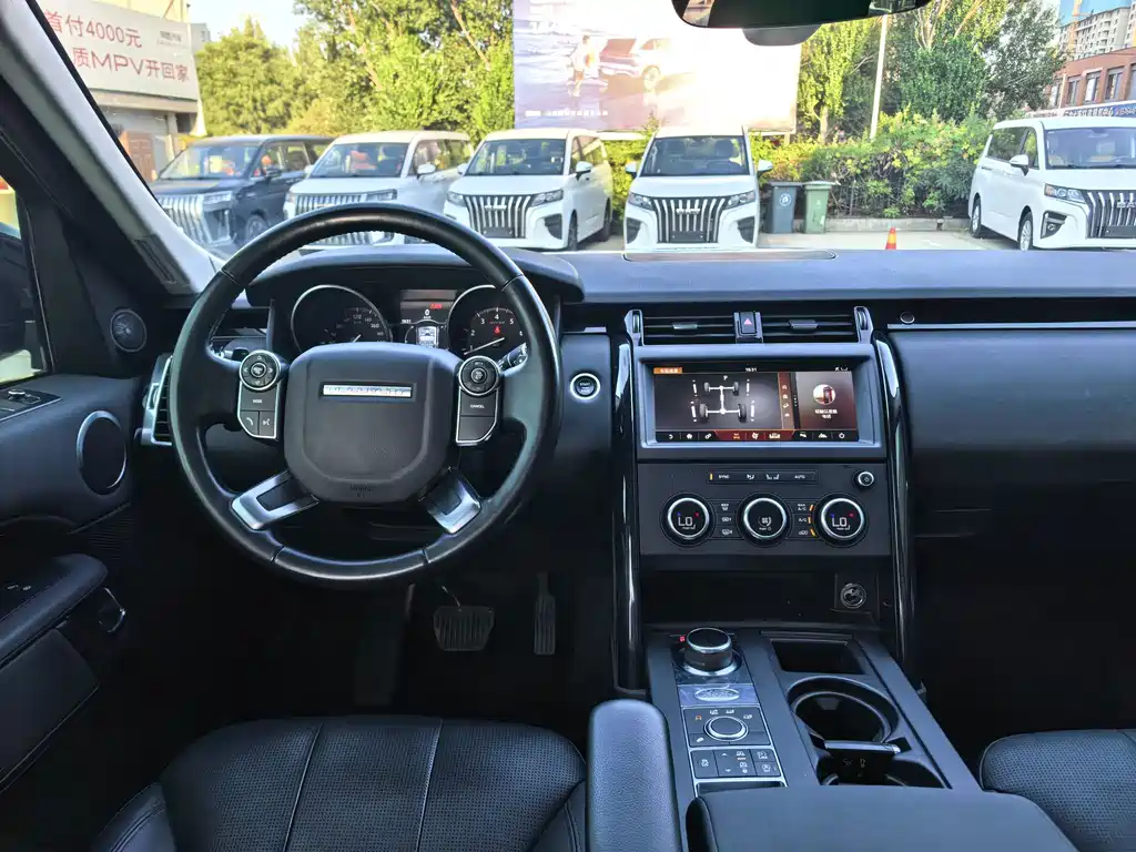 Land Rover Discovery — миниатюра 5