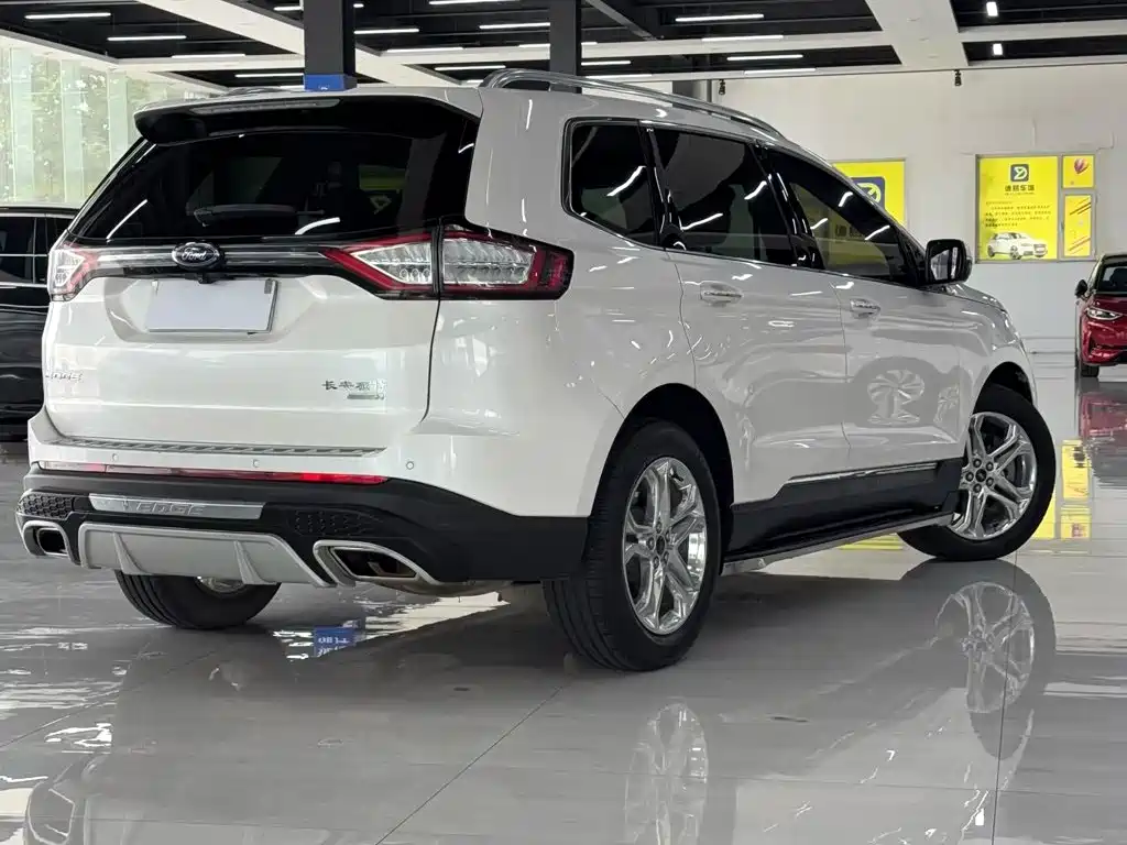 Ford Edge — миниатюра 8