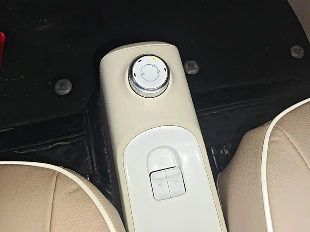 Wuling MINIEV — миниатюра 14