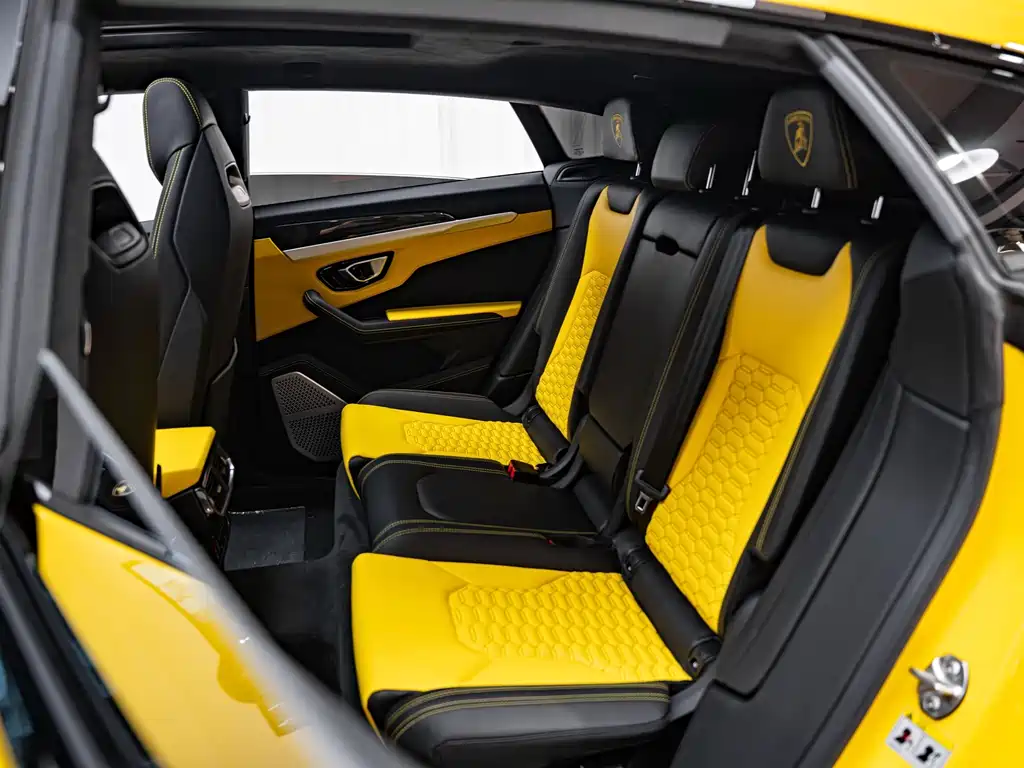 Lamborghini Urus — миниатюра 14
