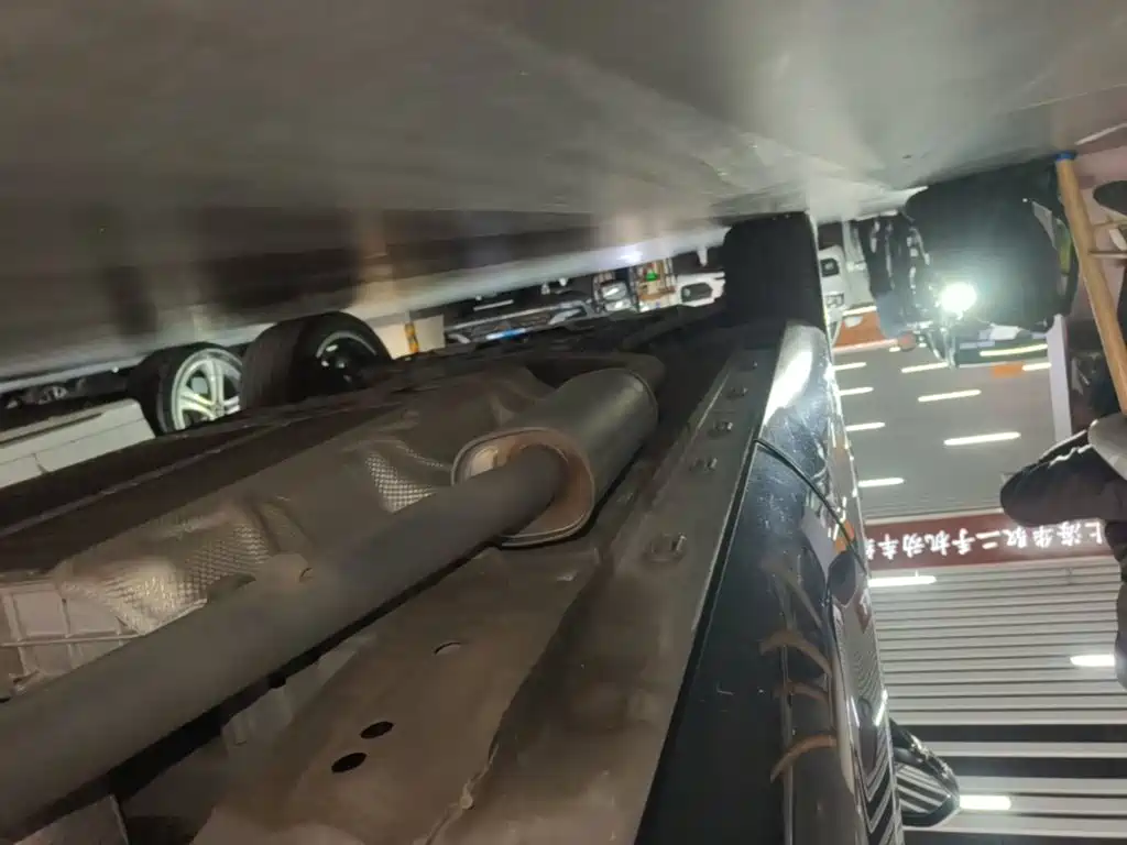 Roewe RX5 New Energy — миниатюра 22
