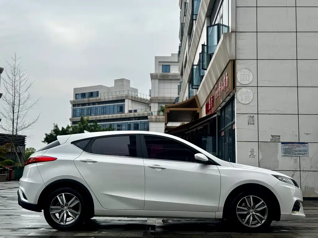 Changan Eado XT — миниатюра 5