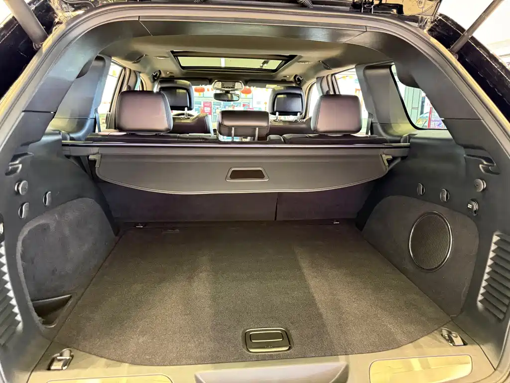 Jeep Grand Cherokee (Import) — миниатюра 12