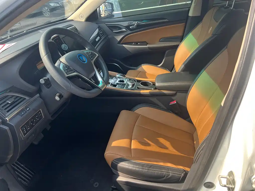 BYD Qin NEV — миниатюра 7