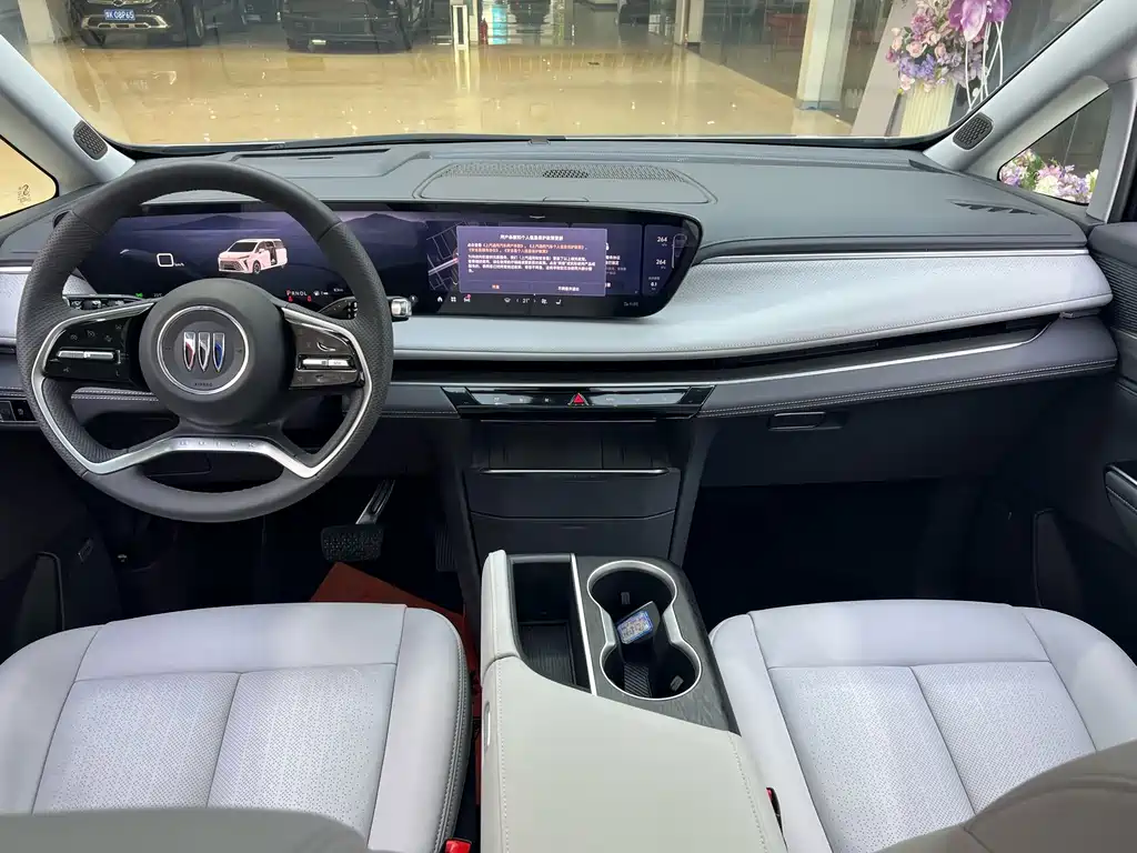 Buick GL8 — миниатюра 19