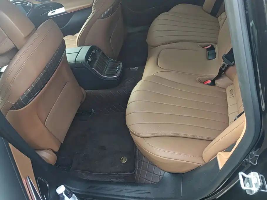 Mercedes-Benz E-Class New Energy — миниатюра 11