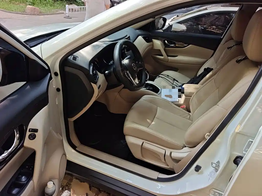 Nissan X-Trail — миниатюра 12