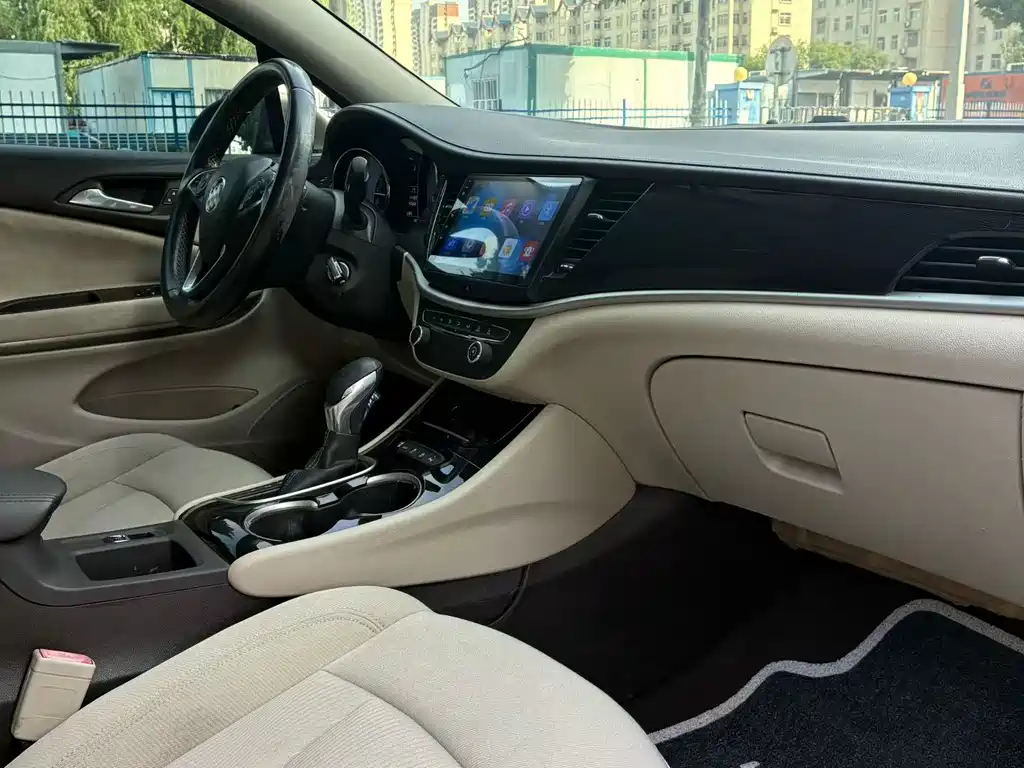 Buick Verano — миниатюра 7