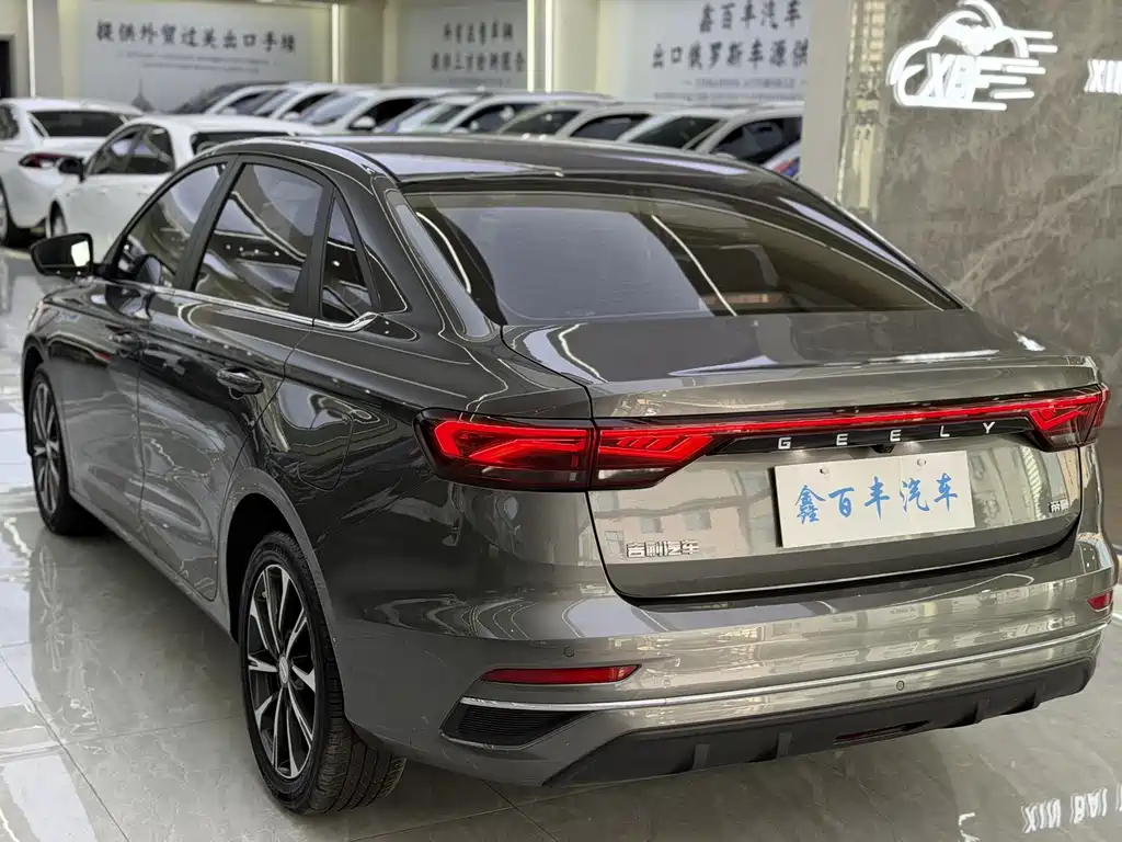Geely Emgrand — миниатюра 10