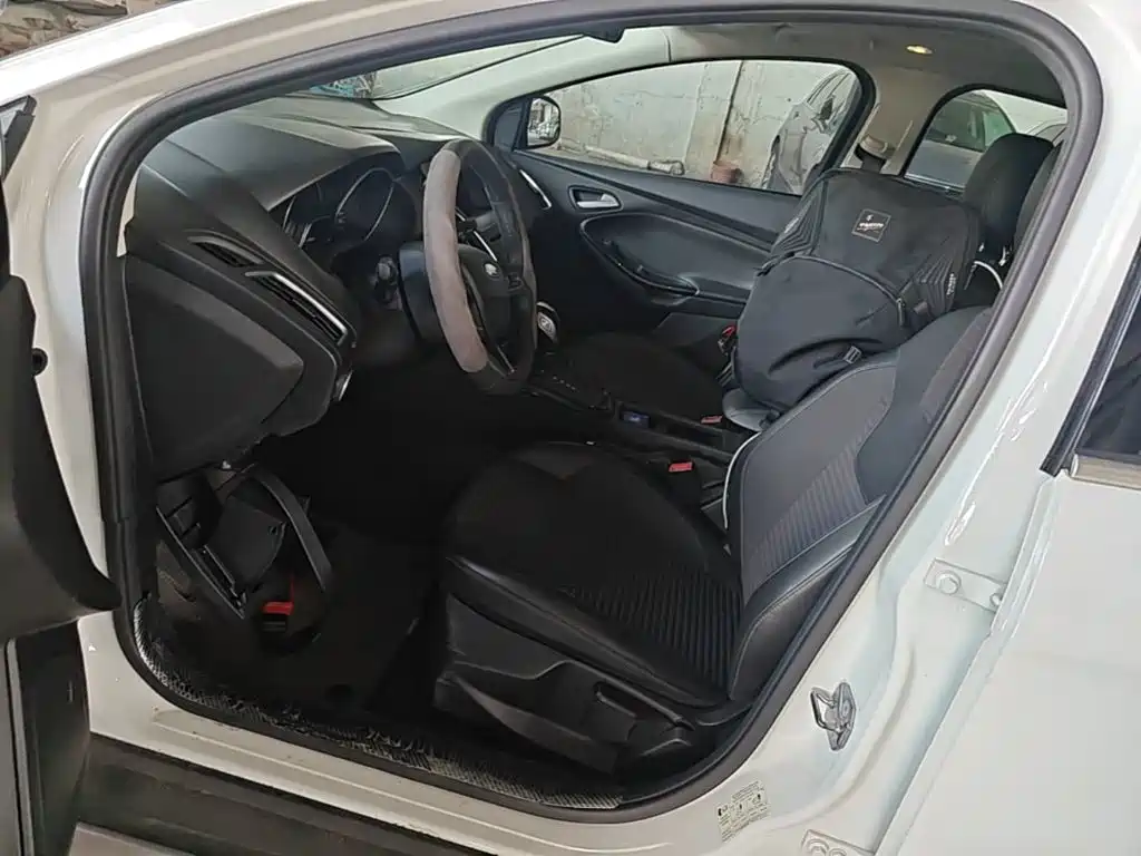 Ford Focus — миниатюра 15