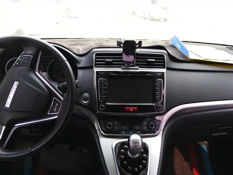 Haval M6 — миниатюра 13