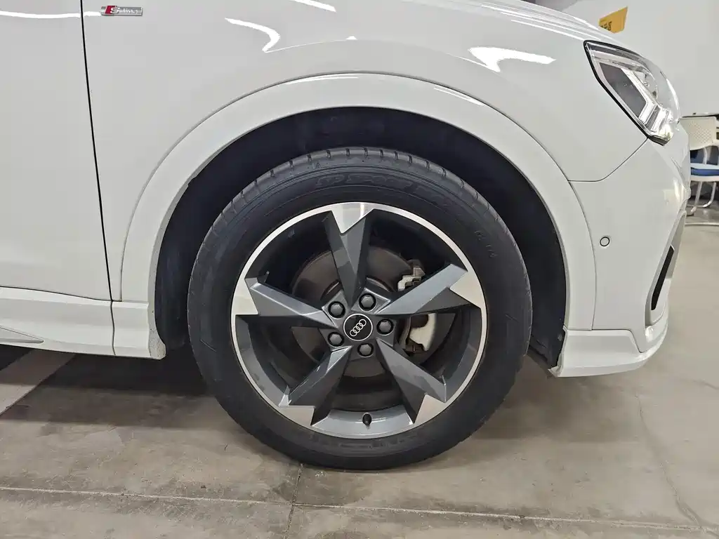 Audi Q3 — миниатюра 16