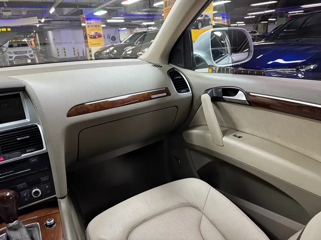 Audi Q7 — миниатюра 23