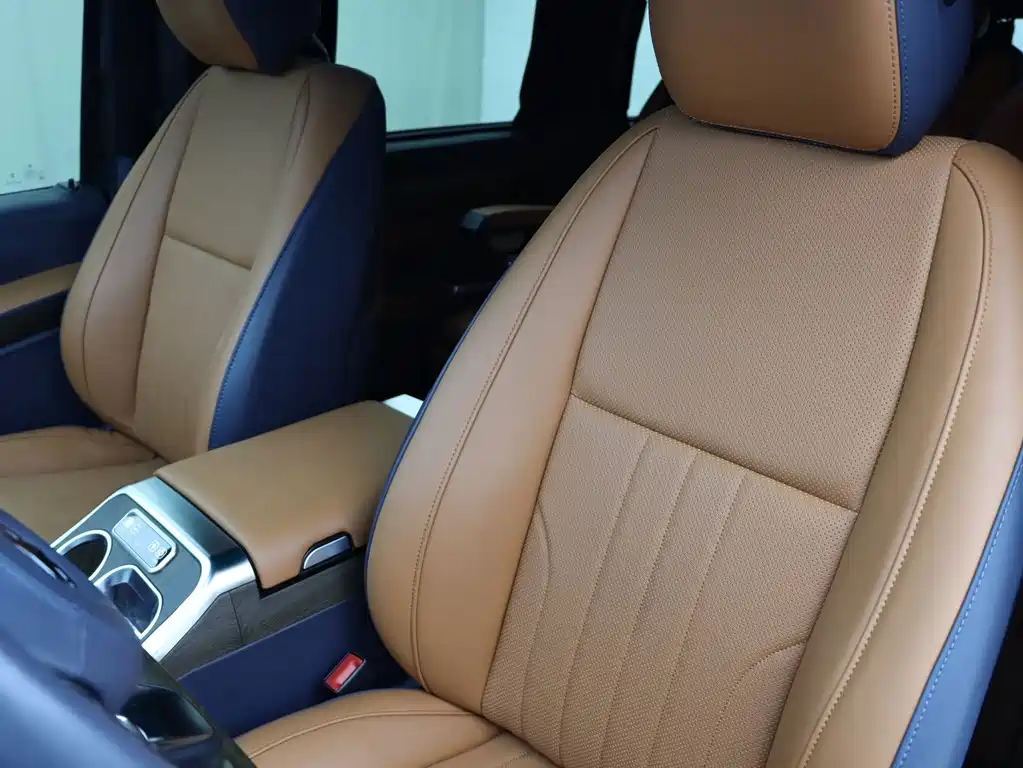 Mercedes-Benz Vito 2023 2.0T 7 мест