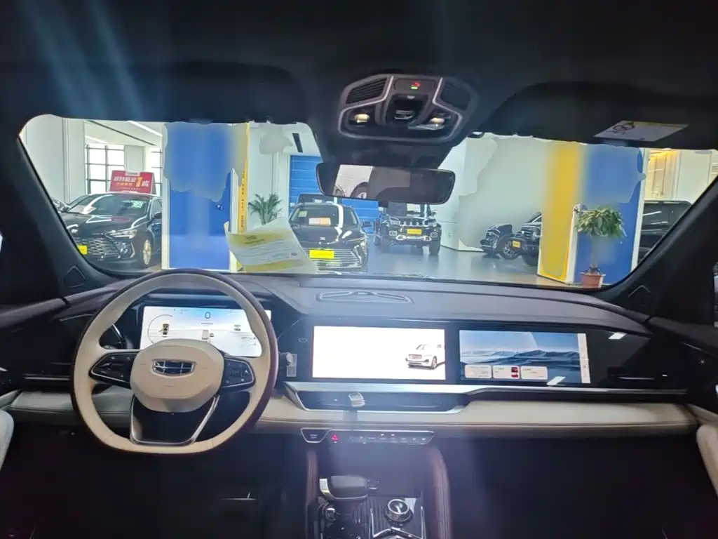 Geely Xingyue L — миниатюра 10