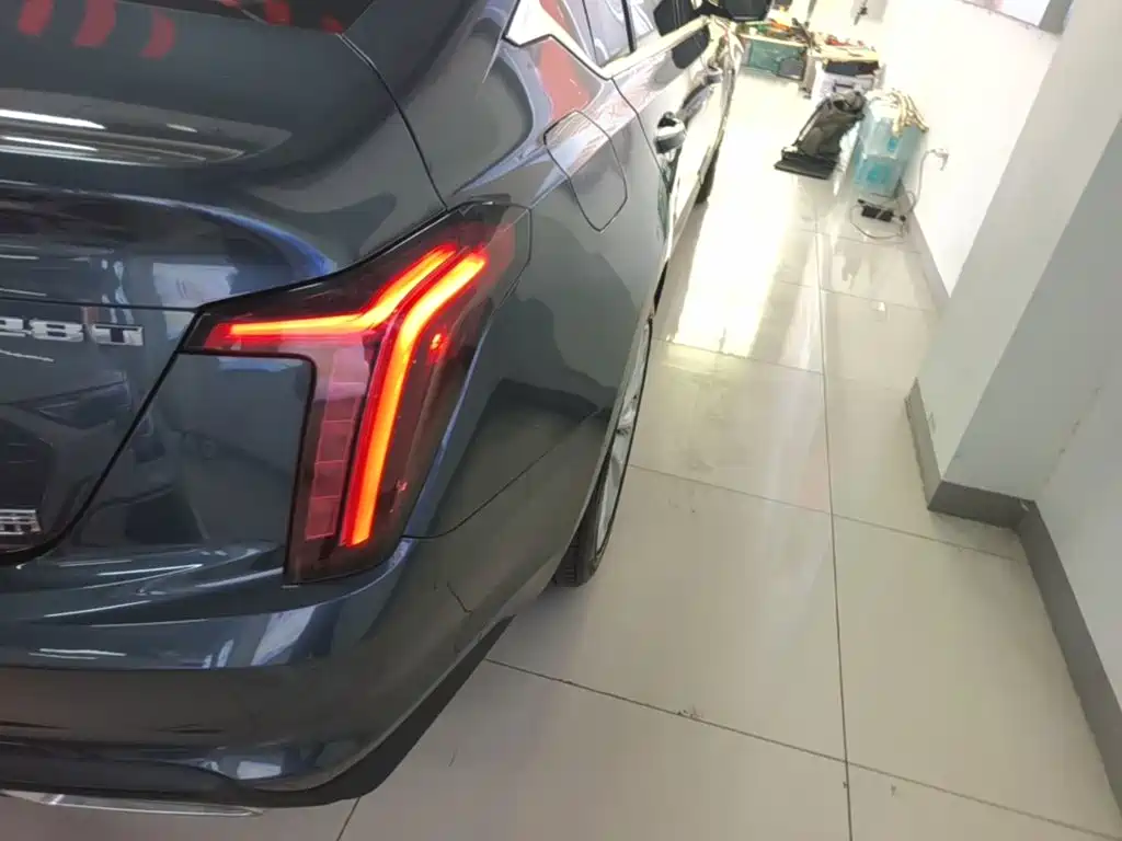 Cadillac CT5 — миниатюра 8