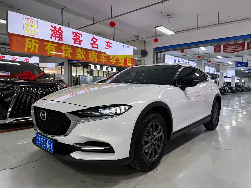 Mazda CX-4 2023