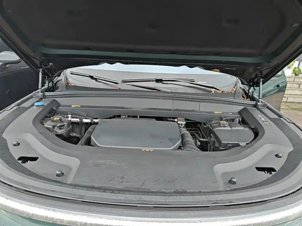 Li Auto Li L8 — миниатюра 20