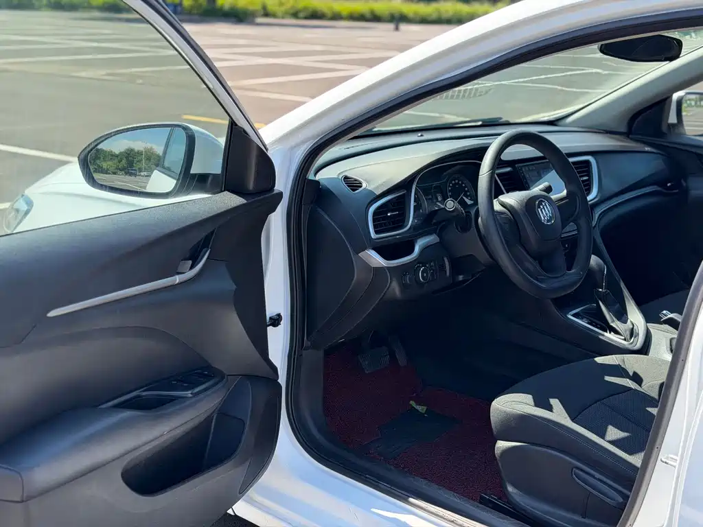 Buick Excelle — миниатюра 4