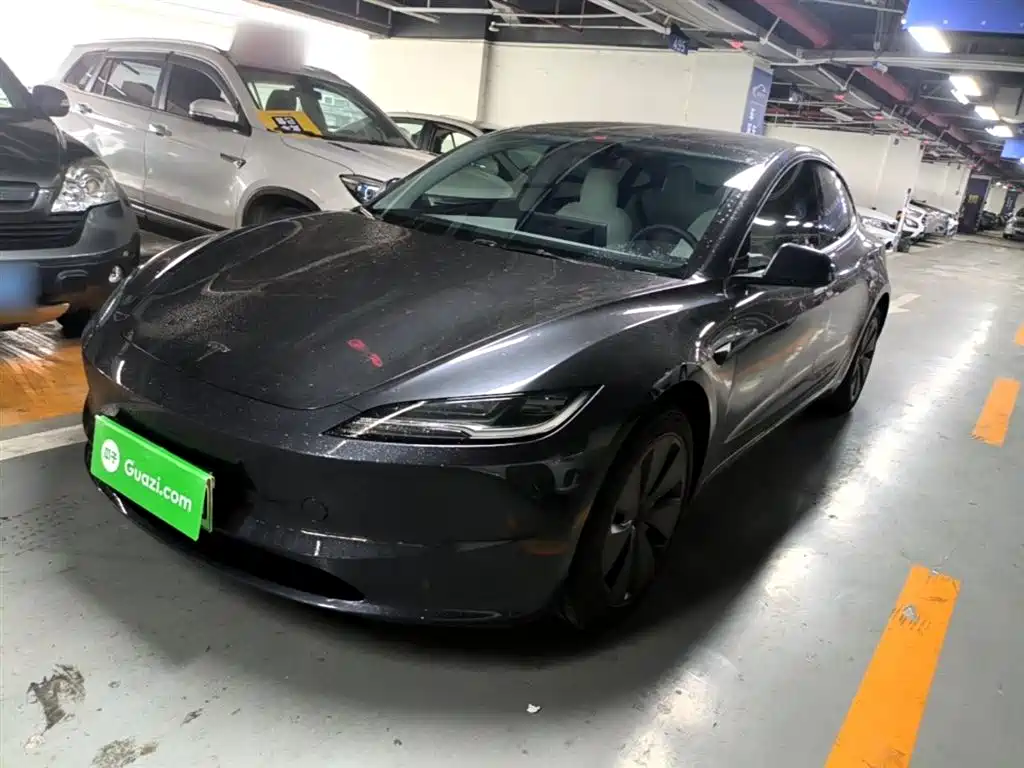 Tesla Model 3 2025